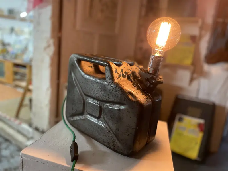 Silver Jerry Lamp - Image 2