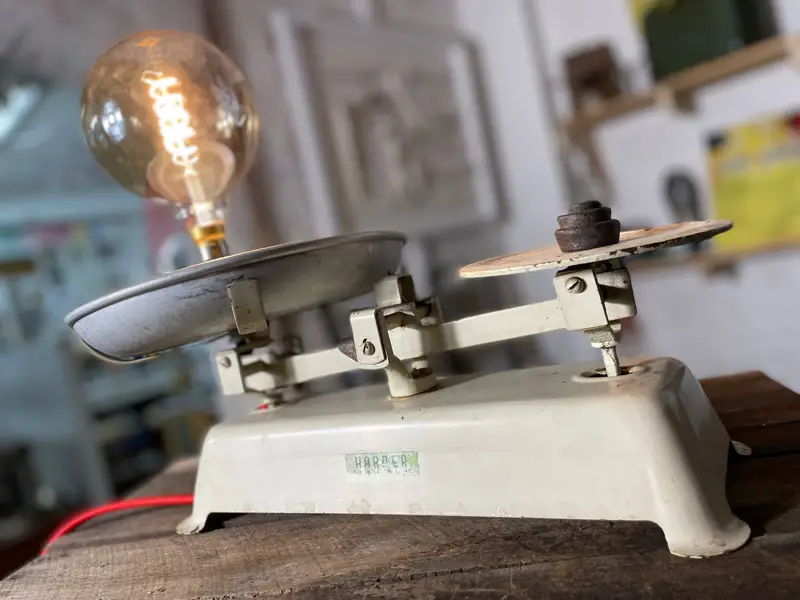 Vintage Scales Lamp - Image 3