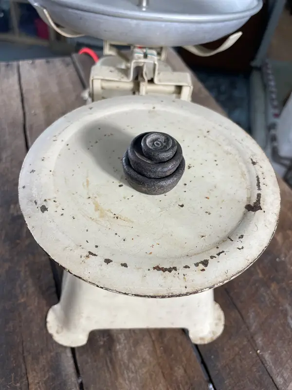 Vintage Scales Lamp - Image 5